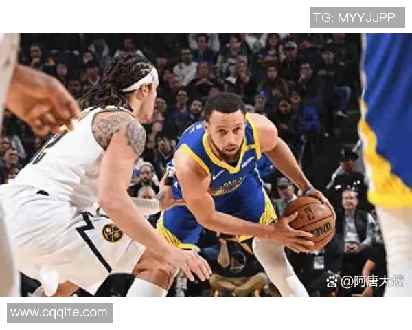 勇士与魔术激战11月27日赛场精彩回顾与分析