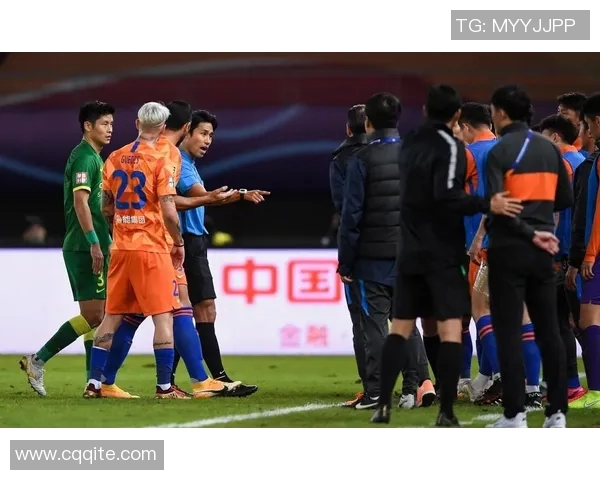 国安鲁能首回合裁判表现引发热议赛后争议不断球迷反响强烈