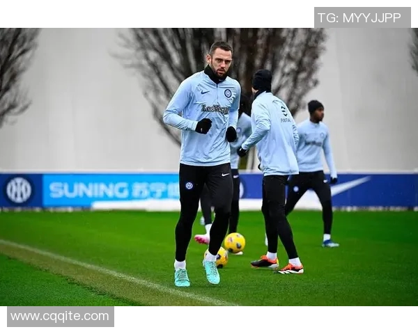 国米米兰对决巴塞罗那足球盛宴再掀高潮球迷热情高涨 国米米兰对决巴塞罗那足球盛宴再掀高潮球迷热情高涨