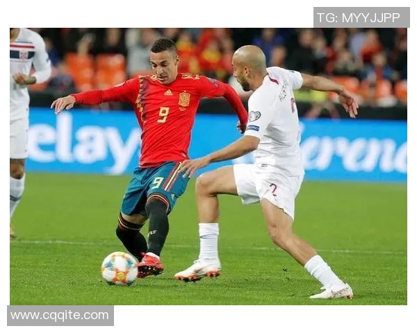 波兰与西班牙激战腾讯体育直播精彩瞬间回顾与分析