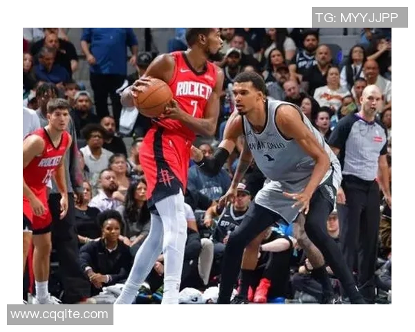 火箭队与马刺对决数据分析揭示比赛关键因素与球员表现