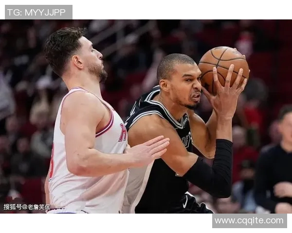 火箭与马刺04年对决回顾：经典时刻与传奇球员的巅峰对抗