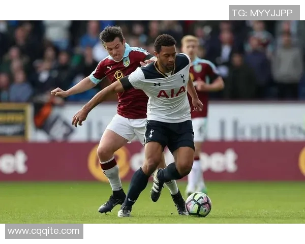 狼队与伯恩利激战正酣精彩转播全程回顾与分析