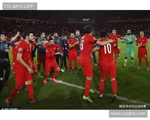 荷兰与土耳其友谊赛精彩对决展现足球魅力与团队精神