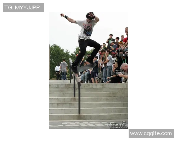 重庆滑板队中路突破的成功与挑战分析