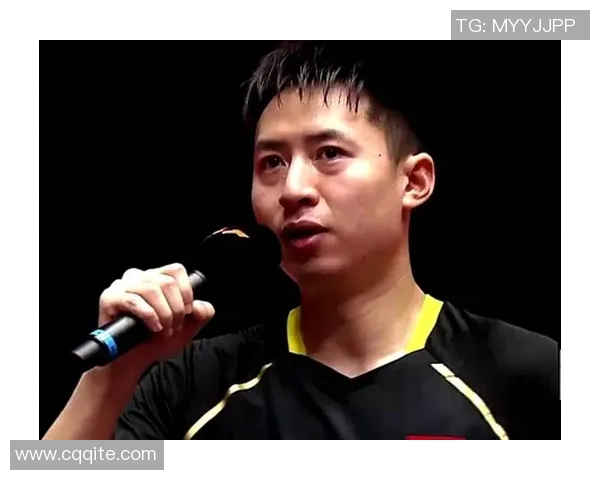 马丁内斯的传奇之路：从足球新星到世界冠军的辉煌历程