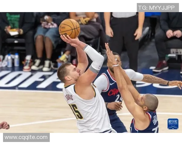 2017年NBA季后赛勇士队与掘金队精彩对决回顾与分析