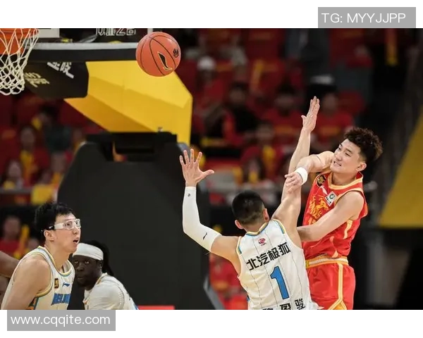 2018年CBA季后赛上海队与江苏队激烈对决回顾与分析